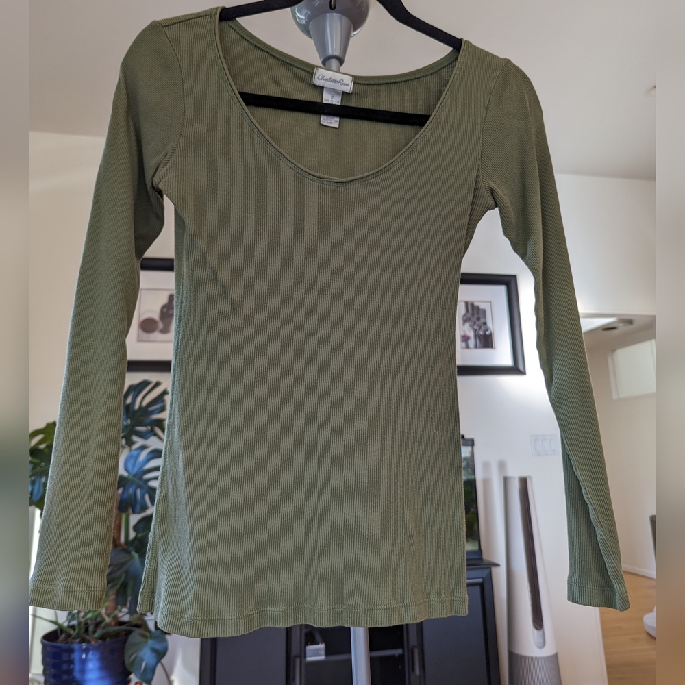 Long sleeve dark green shirt